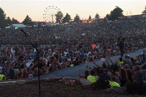 Country thunder wi - Jul 24, 2023 · July 24, 2023 2:42 pm GMT. Last Edited February 19, 2024 6:10 pm GMT. Full name Country Thunder Wisconsin 2024. Dates Jul 18 - 21, 2024. Location Twin Lakes, Wisconsin. Line up Lainey Wilson, Eric Church, Koe Wetzel and more. Tickets Purchase here. The expansive Country Thunder festival series will once again be setting up shop in Twin Lakes ... 